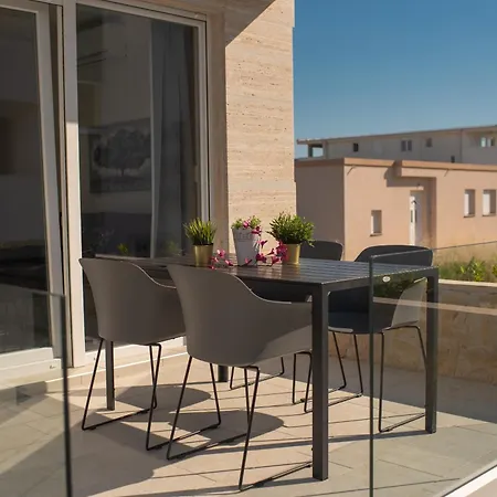 Apartments & Rooms Pool Villas Maris B Novalja Room photo