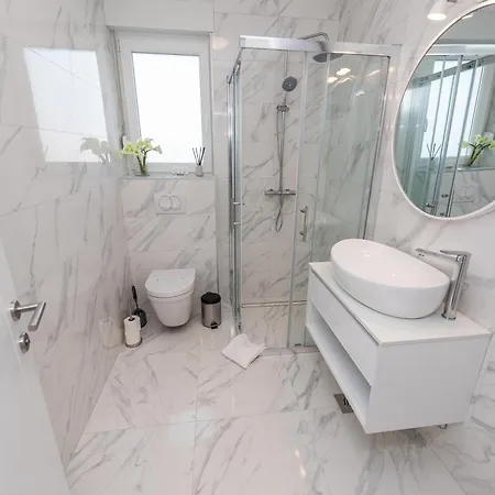 Apartments & Rooms Pool Villas Maris B Novalja Room photo