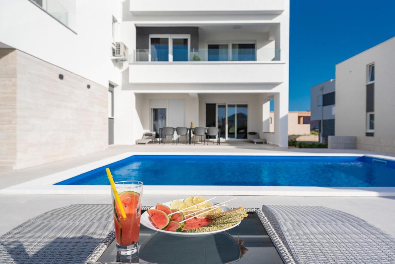 Appartement & Pool Maris B