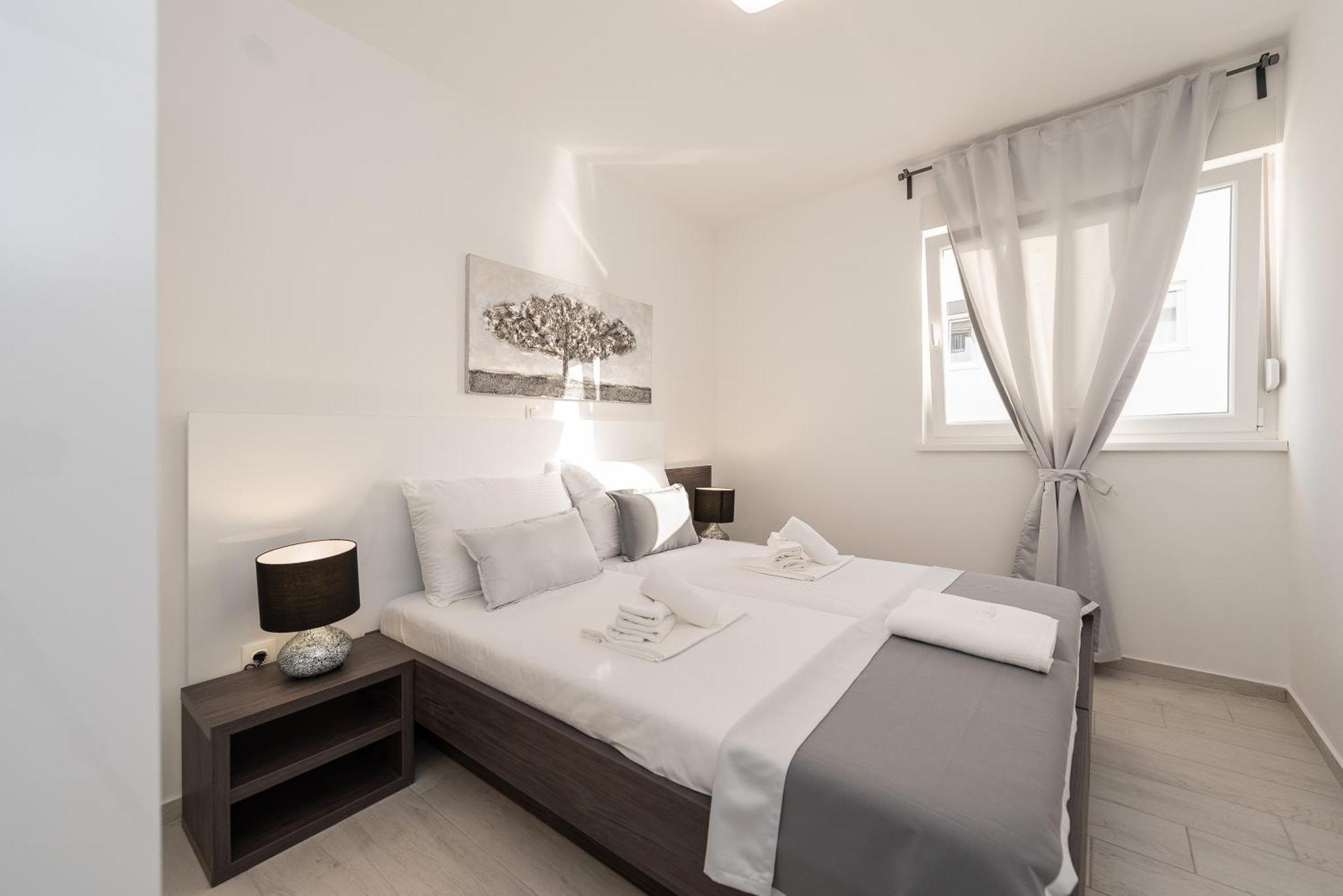 Appartement & Pool Maris B *