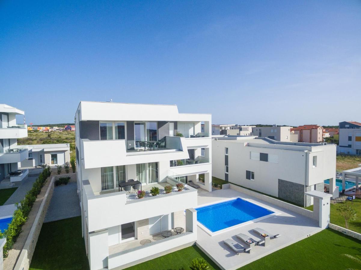 & Pool Maris B Apartment Novalja